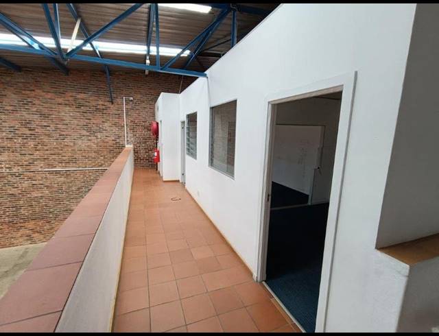 INDUSTRIAL PROPERTY TO RENT IN HALFWAY HOUSE